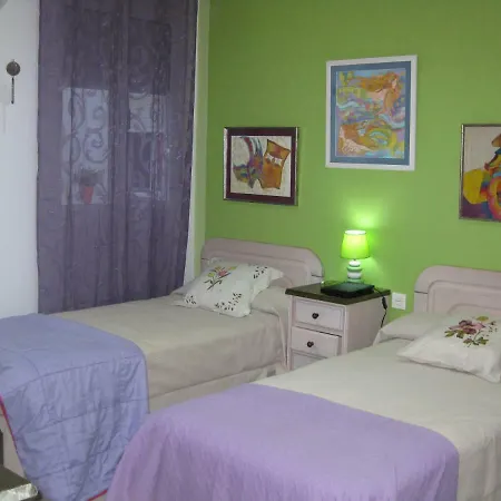 Beds Triana Kwatera prywatna
